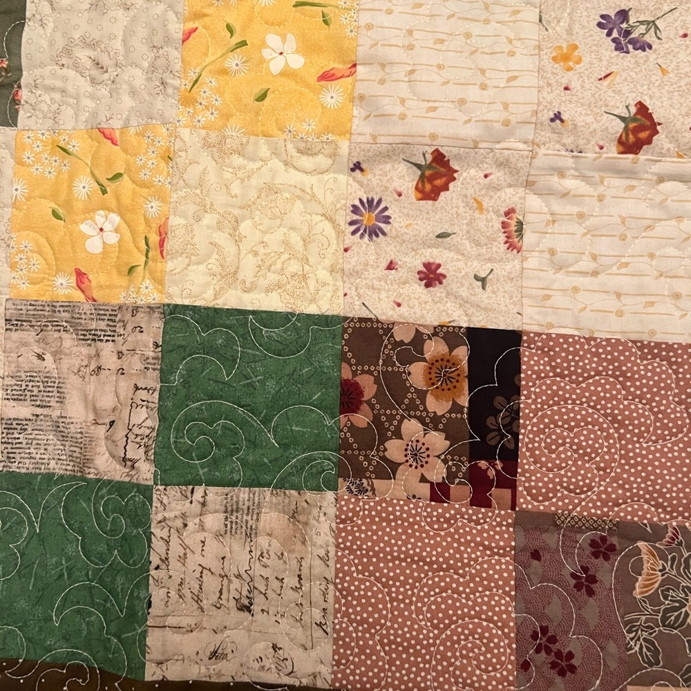 Handmade Patchwork Quilt (NEW) - Picture 4 of 10